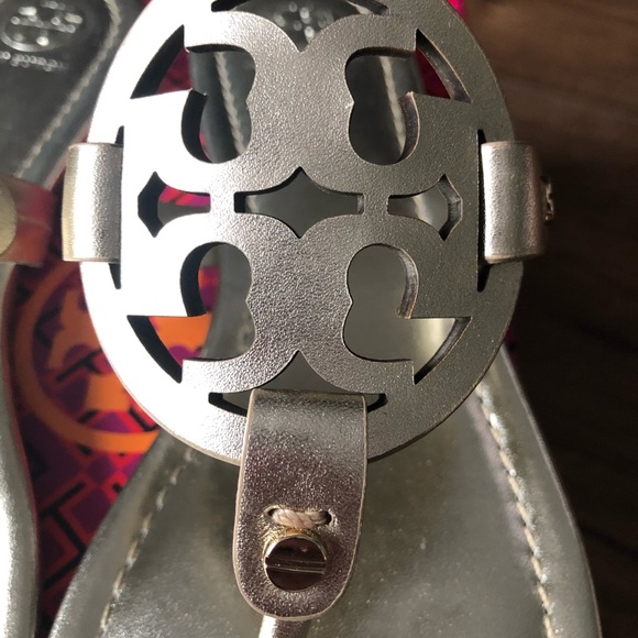 TORY BURCH-NWT Gold Sandals - Picture 5 of 16